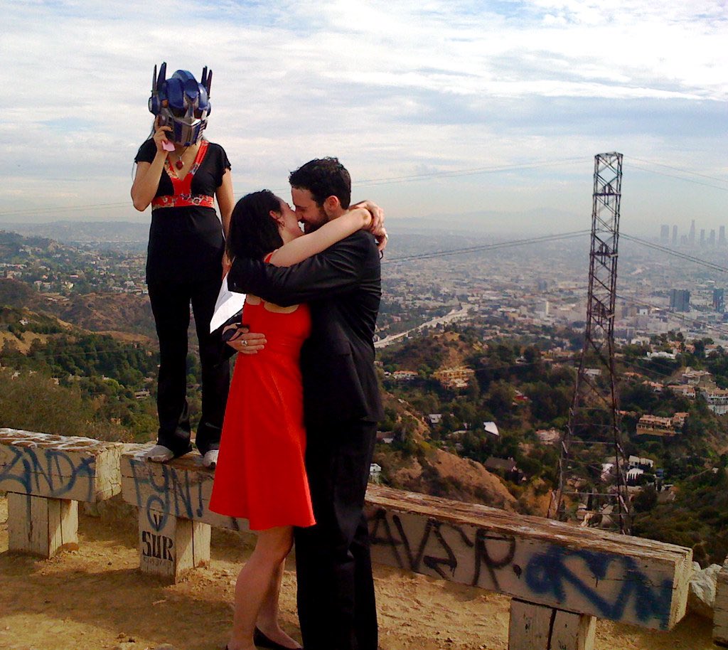 1 pic. Happy 15 years of adventures @seanbonner #Hallowedding 🎃🖤 https://t.co/QgPUQHFX0Q