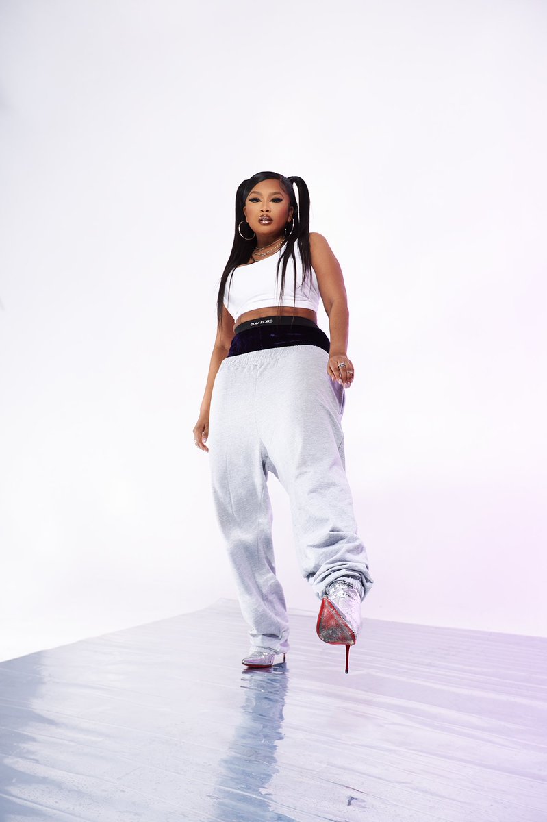 Leratokganyago's tweet photo. Took it back to the 90’s RnB
#Halloween #HalloweenFun https://t.co/vl0vAHSCpt