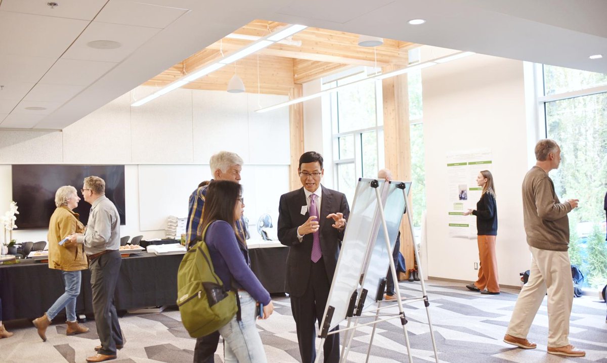 The TWU CREATE Conference 2023 celebrated the #research projects of over 46 students and faculty members across various disciplines on Oct. 20. 💡Read more about this inspiring annual research conference held on the TWU Langley campus here: bit.ly/40yrNvz