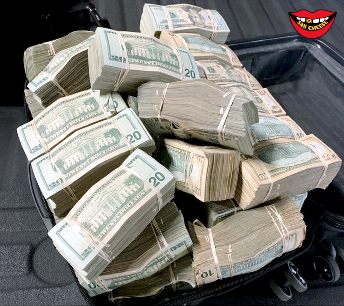 How much money you’ll earn for a million streams (2023)

Spotify $4,000
Amazon Music $5,000
Apple Music $7,000 - $10,000
Tidal $13,000 - $15,000
Napster $18,000