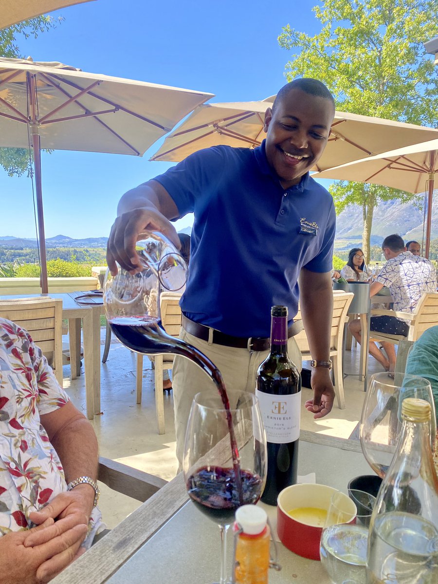 Wine poured with a smile! Pilot, you are good at what you do! Thanks for great service, it added a special touch to our day! @TheBig_Easy @ErnieElsWinery #wine #Stellenbosch 
2015 Proprietor’s Choice #ErnieElsWines