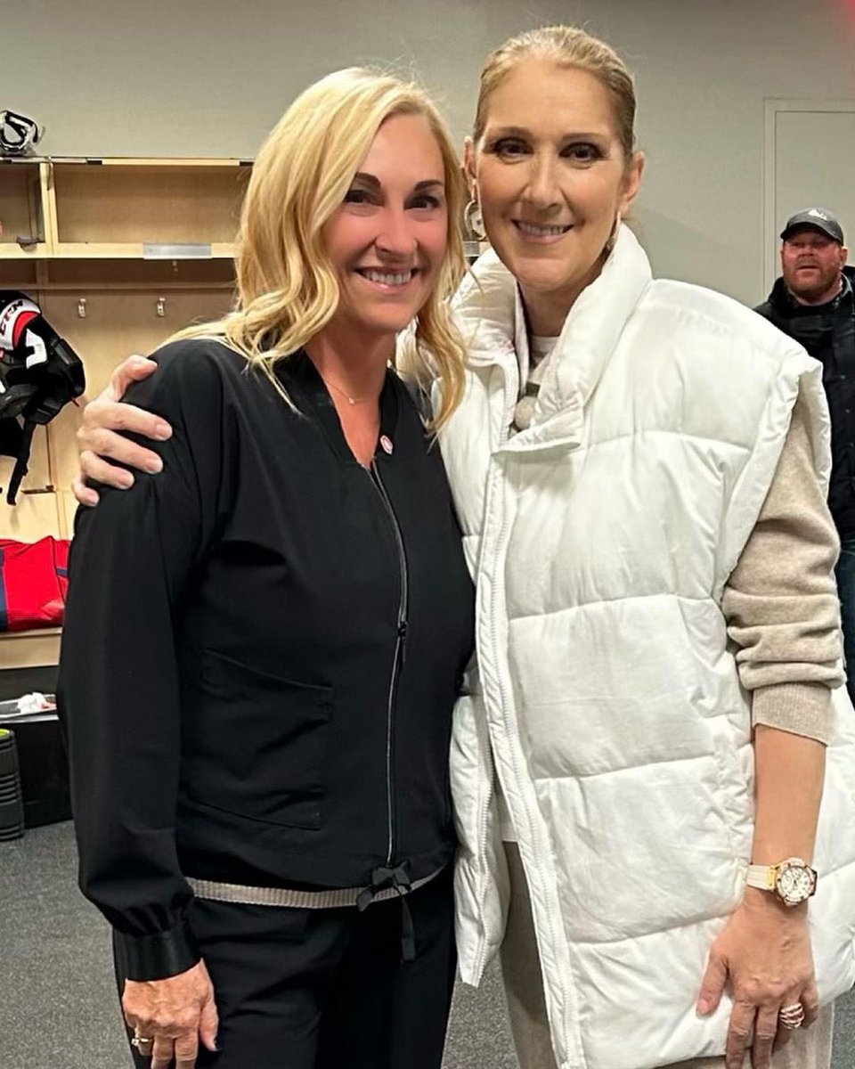 Celine Fan News - I’m here for the tree! 🌳 tweet media