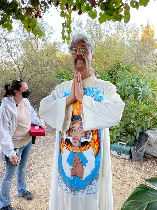 iainkevanmorris's tweet photo. more exclusive @TaikaWaititi content. here he is in deep preparation for the acting part of his acting/writing/directing role on Next Goal Wins.  #nextgoalwins @NextGoalFilm https://t.co/Bg7kg1LdWJ