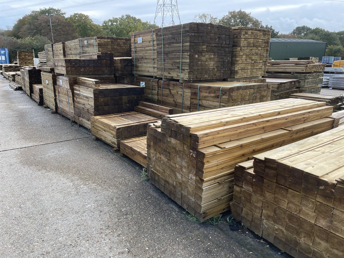 Our fencing yard is well stocked in preparation for the incoming #stormciaran #Fencing #repair spurs
