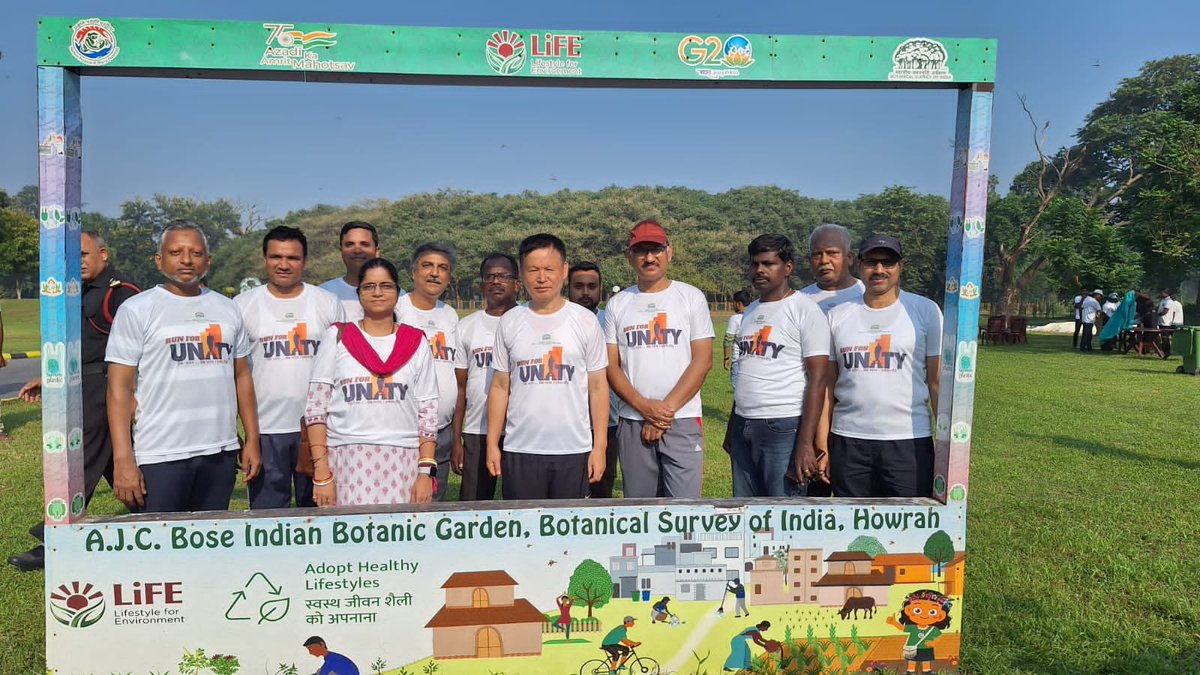 DDNewslive's tweet image. The Botanical Survey of India observed Rashtriya Ekta Diwas (National Unity Day) today on the occasion of the 147th birth anniversary of Sardar Vallabhbhai Patel. Dr. A. A. Mao, Director BSI, addressed the august gathering and highlighted Sardar Patel’s vision of a united India…