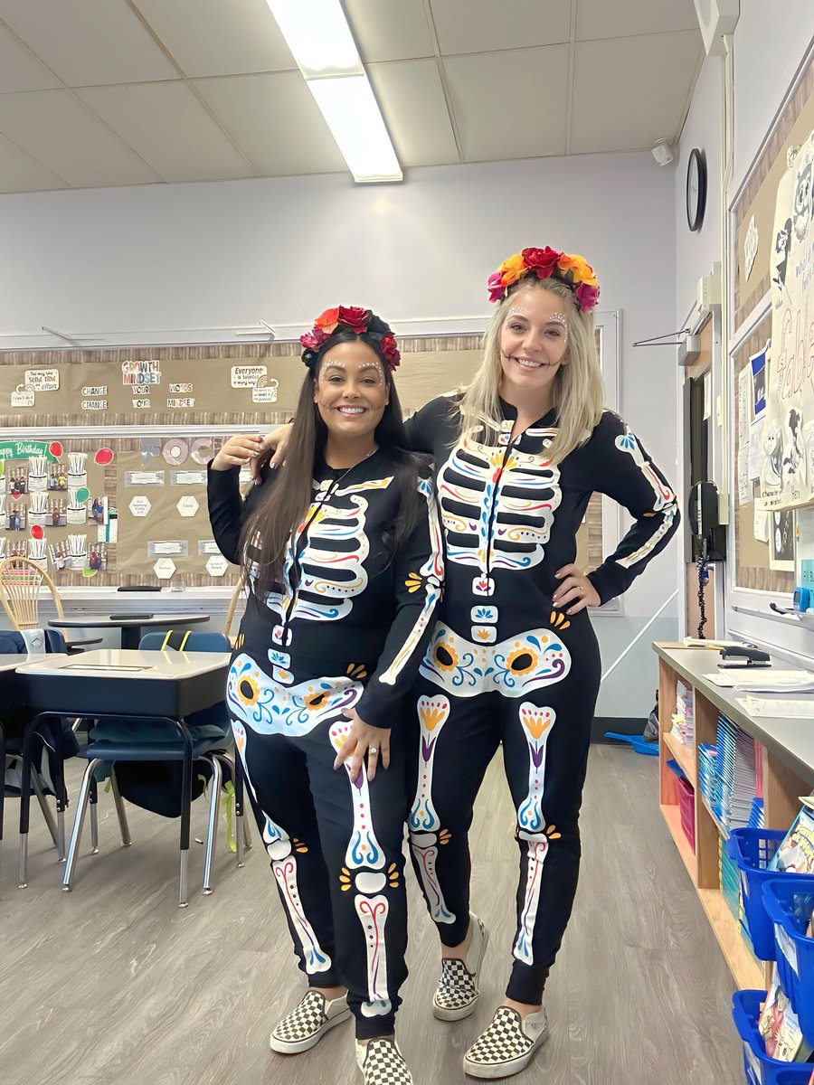 Spooky Scary Skeletons 🎶💀 #Coco #SecondGrade <a href="/lacorr_team/">La Corr Team</a>  <a href="/VS13UFSD/">ValleyStream13UFSD</a> <a href="/WheelerAvenue/">Wheeler Avenue School</a>