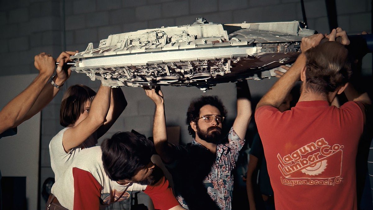 SWCultureLive's tweet image. According To Joe Johnston, There Will Be A Second Season Of ‘#LightAndMagic’ — ow.ly/9gX450Q2HV6