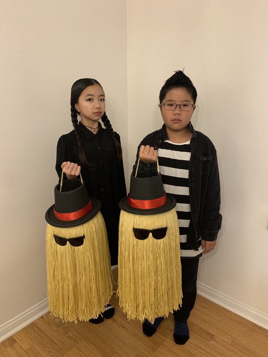 Momof3Aj's tweet photo. Happy Halloween! 👻 Wednesday and Pugsley Addams will be at Hudson Middle School today! Watch out for Cousin ITT too! Say HI when you see them👻 @DrKimCockley @ganzjp @MaryFitzyABC123 @hudsonohschools https://t.co/nwGXfGiTtX