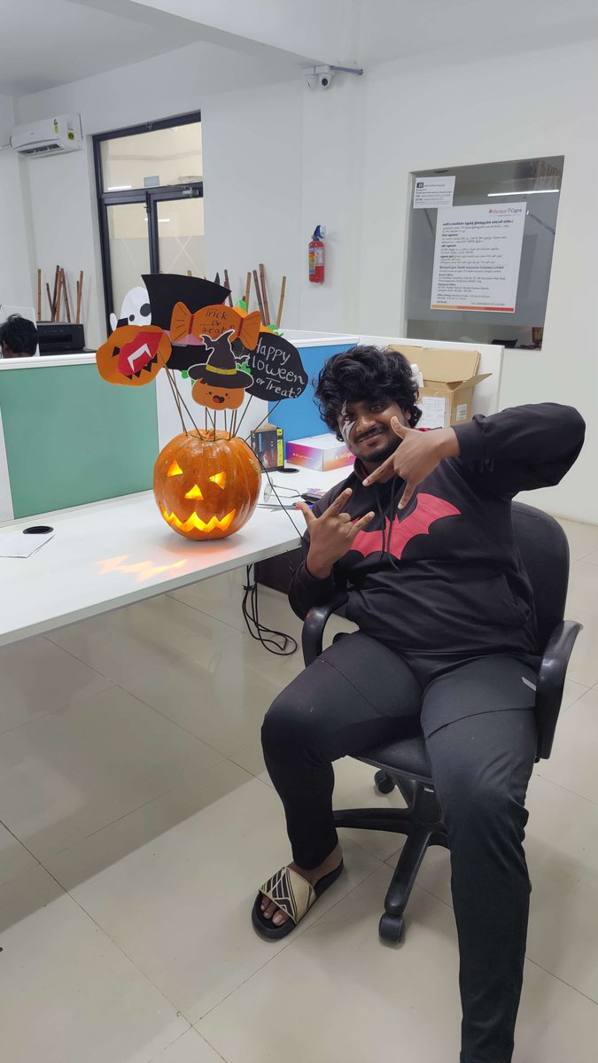 ZemuriaHQ's tweet photo. Halloween dump 2023

1/6 https://t.co/45amkooJko
