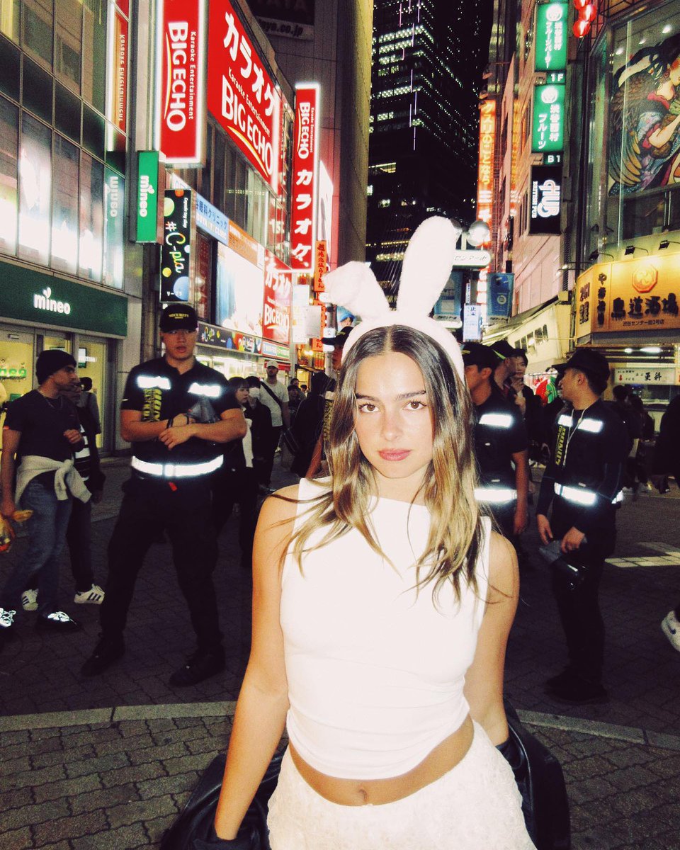 HDCelebsDaily's tweet photo. Addison Rae 🐰😍 https://t.co/rEyviR4wsS