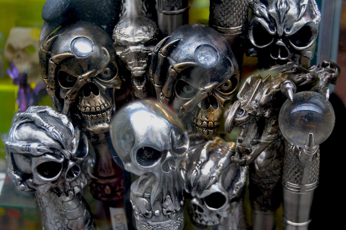 The imagination and skills of steel and metalworkers around the world never ceases to amaze!  We love these scary Halloween designs and would love to see your Halloween decorations in the replies below.  

#halloween🎃 #halloween2023 #metalwork #metalart #sculptures