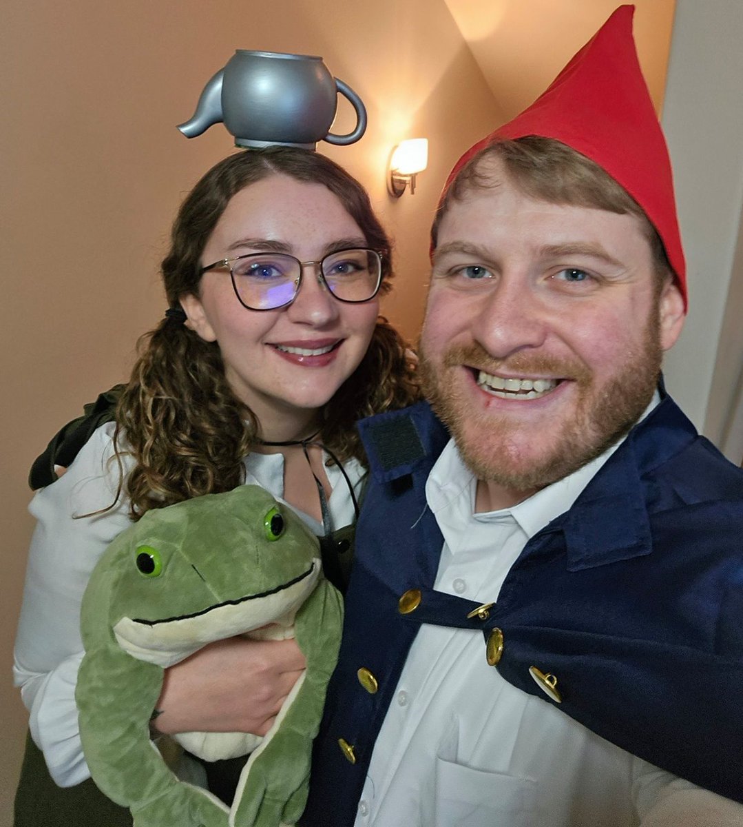 Happy Halloween! We'll be handing out potatoes and molasses at our house tonight. 🎃