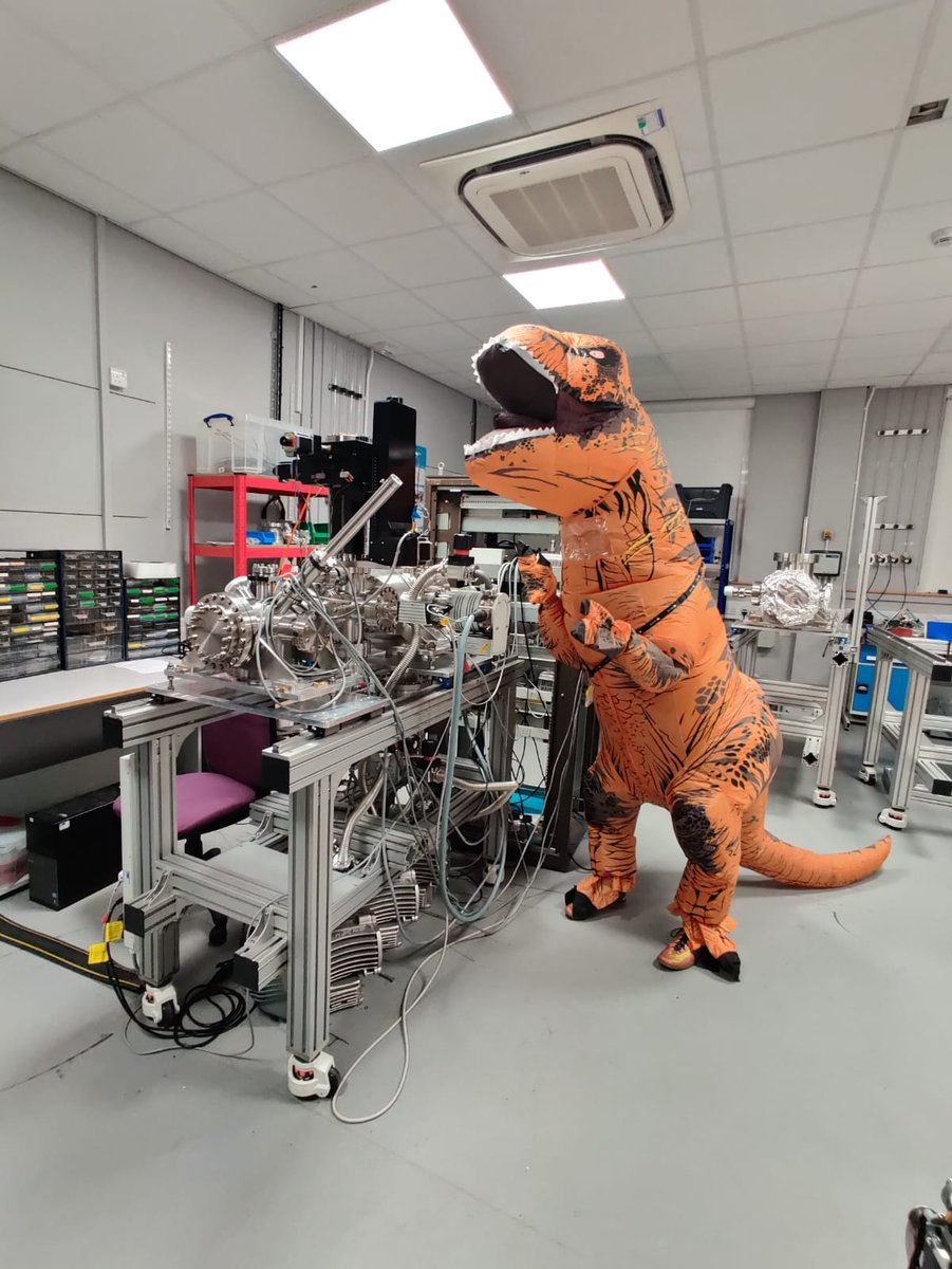 QUASAR_6roup's tweet photo. A surprise visitor sends shivers down our spines - a T-Rex in our midst! @cockcroft_news @DaresburyLab https://t.co/U7W0wpv8bx