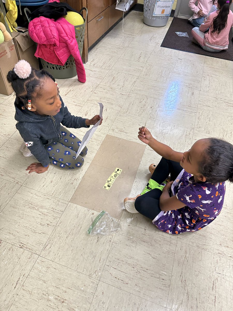 Yesterday we played an <a href="/IMSEOG/">Institute for Multi-Sensory Education</a> vowel intensive partner game. I love seeing the progress they are making! 🤩 <a href="/WeAreHTSD/">WeAreHTSD</a> <a href="/HTSD_Wilson/">Wilson Elementary School</a>