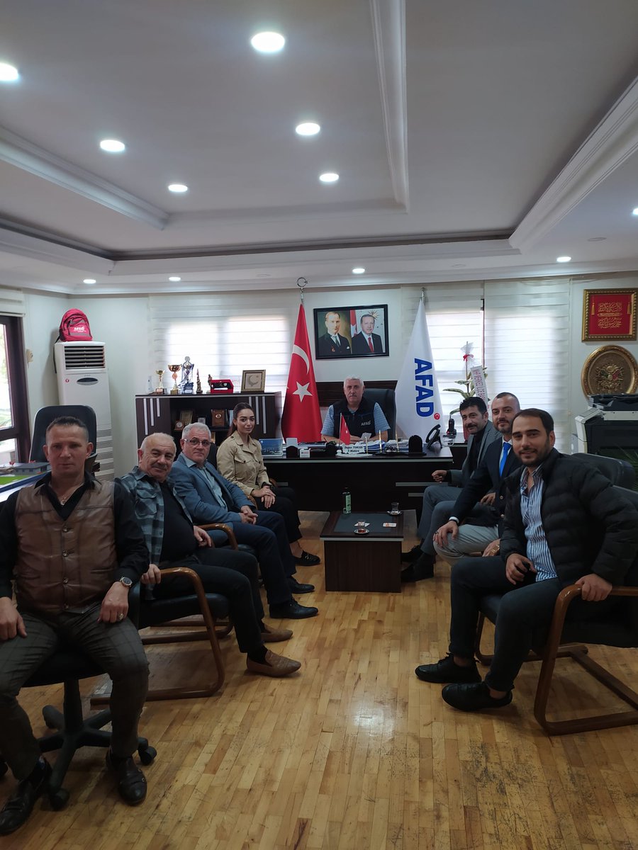 MHP Yalova Merkez İlçe Yönetim Kurulu Üyeleri Müdürlüğümüzü ziyaret ettiler. Nazik ziyaretlerinden ötürü kendilerine teşekkür ederiz.