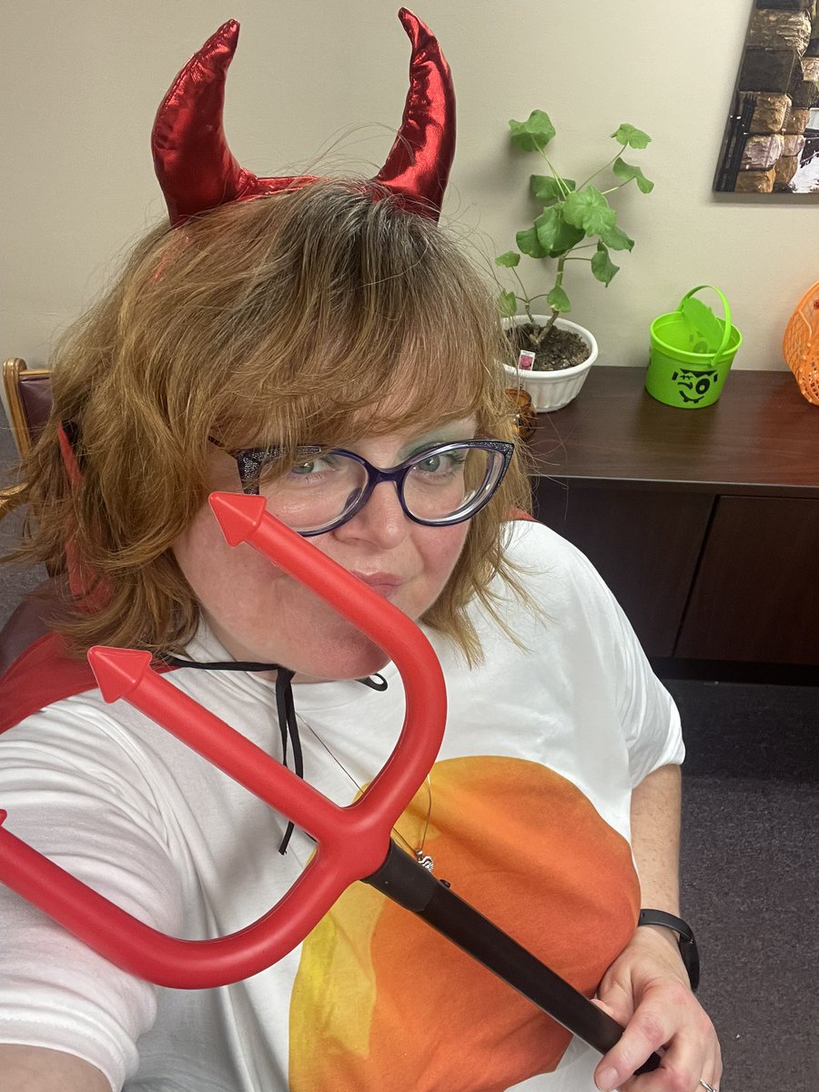 circlesky's tweet image. Happy Halloweenie!

#DeviledEgg