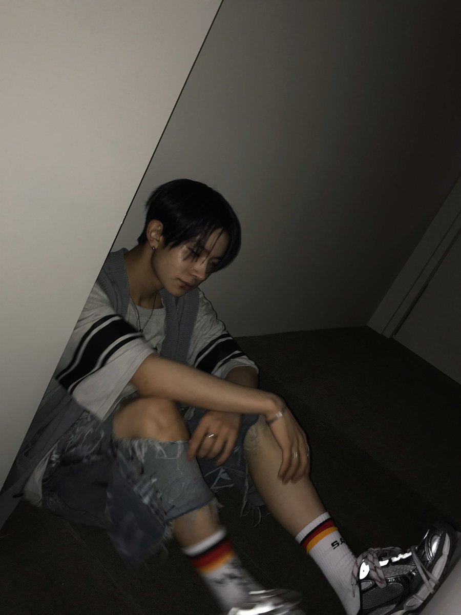 HEESEUGNI's tweet photo. Hiiiii https://t.co/VFpTPR2w46