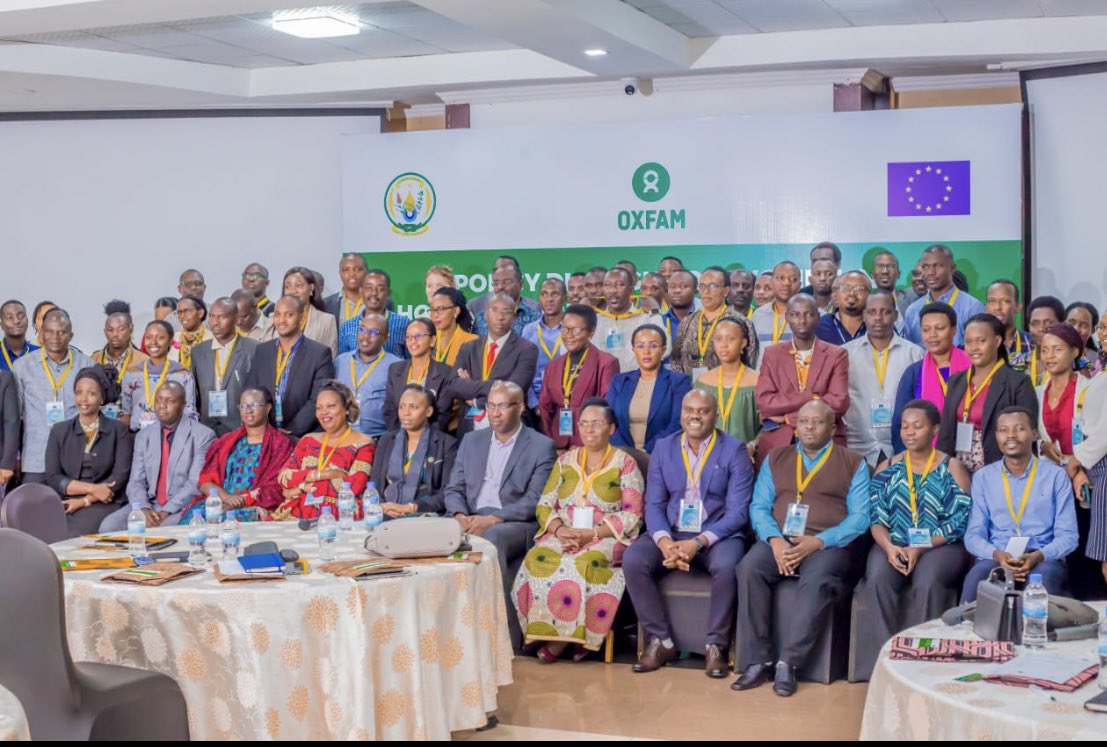Shirimpumu TuriKumwe (@kumweturi) on Twitter photo Today Shirimpumu Turikumwe participated in policy dialogue on women in Horticulture value chains in Rwanda at Lemigo Hotel. Organized by <a href="/oxfaminrwanda/">Oxfam In Rwanda</a> ,<a href="/Duhamic1/">DUHAMIC-ADRI</a>
#HVC Today Shirimpumu Turikumwe participated in policy dialogue on women in Horticulture value chains in Rwanda at Lemigo Hotel. Organized by <a href="/oxfaminrwanda/">Oxfam In Rwanda</a> ,<a href="/Duhamic1/">DUHAMIC-ADRI</a>
#HVC