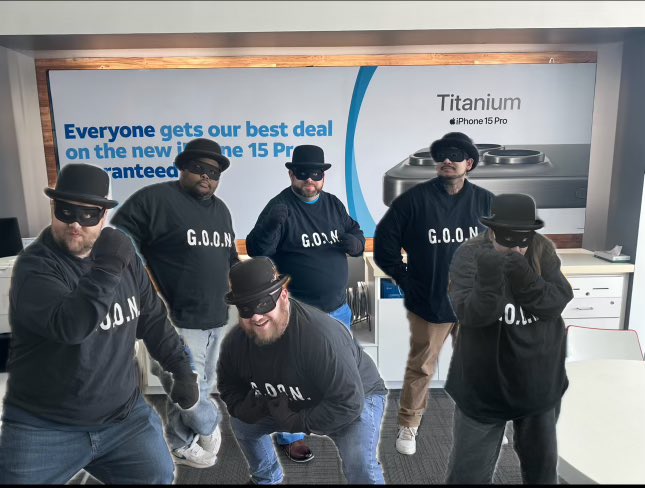 Happy Halloween, <a href="/LogansportUSA/">𝐋ogansport</a> from Gotham… I mean AT&amp;Ts finest! Has anybody seen that no good Bat around? @GLM_CultureC <a href="/GreaterLakesMkt/">Greater Lakes Market 🌊</a> #spookywaves 

Photo Credit: Photo compiled by Gavin Newton