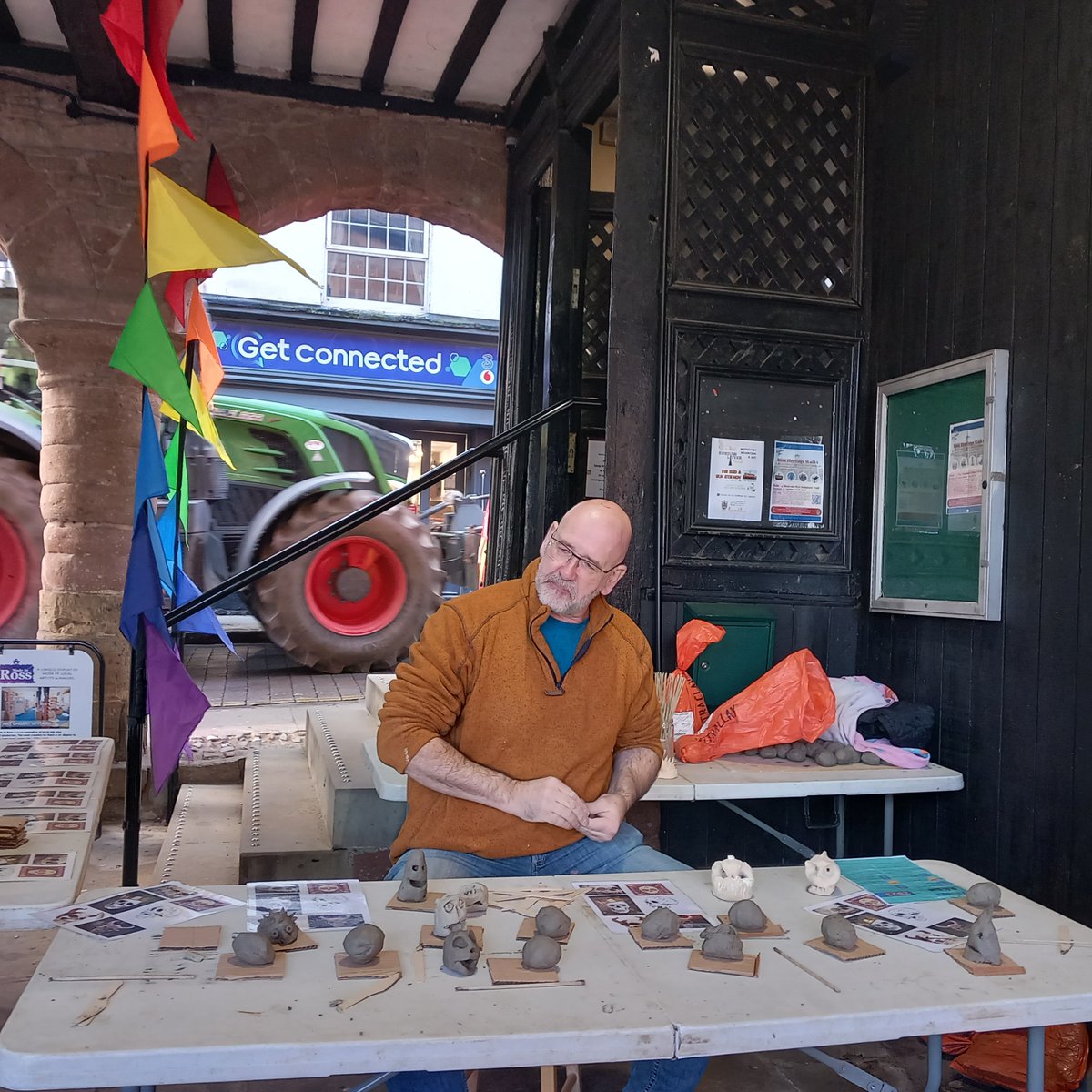 Ross-on-Wye Town Council (@rossonwyetc) on Twitter photo Calling all ghoulies & ghosties! Today at the Market House until late pm in #RossonWye - it's #Halloweenfest! 🎃🎃Pick a free pumpkin from the pumpkin patch, enjoy scary skull & prickly hedgehog clay making with <a href="/yatpottery/">Yat Pottery Art School</a> and have your carvings & fancy dress judged at 4pm! 👻💀 Calling all ghoulies & ghosties! Today at the Market House until late pm in #RossonWye - it's #Halloweenfest! 🎃🎃Pick a free pumpkin from the pumpkin patch, enjoy scary skull & prickly hedgehog clay making with <a href="/yatpottery/">Yat Pottery Art School</a> and have your carvings & fancy dress judged at 4pm! 👻💀
