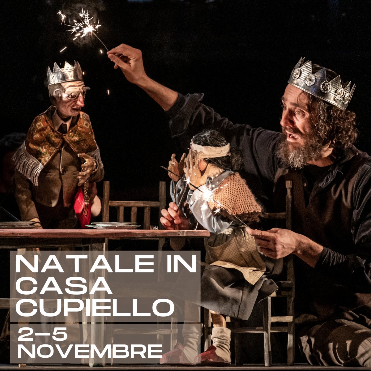 Natale in casa Cupiello
spettacolo per attore cum figuris
📍Teatro Menotti

dal 2 al 5 novembre per la prima volta a #Milano 
Uno straordinario spettacolo, fedele al testo di Eduardo De Filippo, con un unico attore in scena e sette pupazzi

#eduardodefilippo #nataleincasacupiello