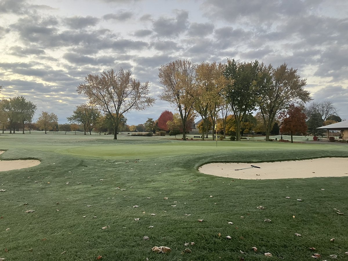 Frost this morning @stcgcc   Carts are not available due to wet conditions. Check Member Central at noon for a course update.