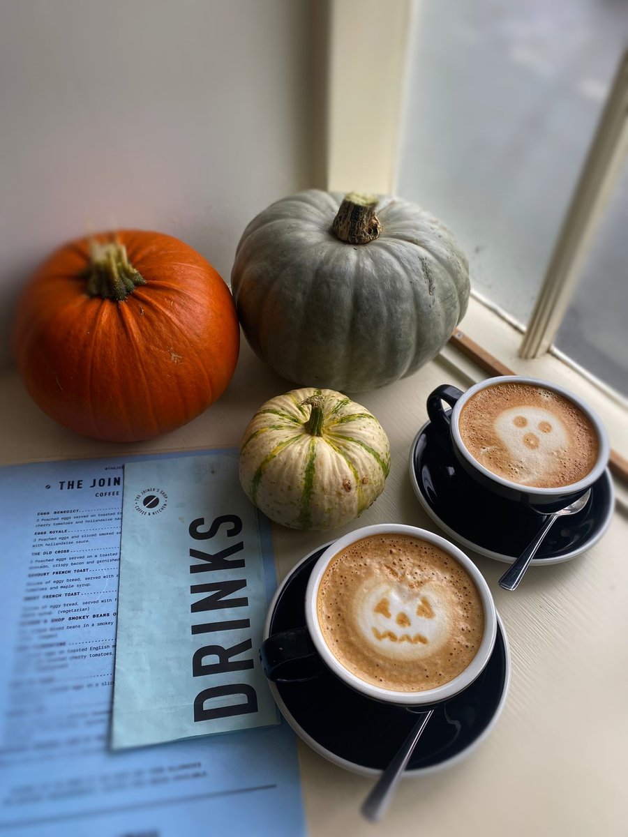 Happy Halloween...🎃 Perfect day for a Pumpkin Spiced Latte! Open 10-4 today #pumpkinspice #pumpkin🎃 #latteart #coffeeshop #thejoinersshop #halloween #discoverhambleton #barista #NorthYorkshire