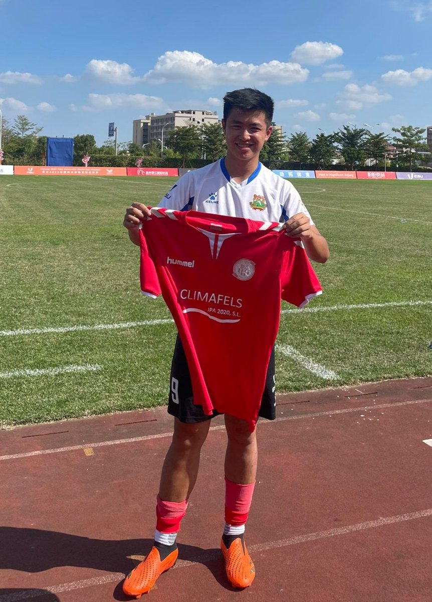 Finalmente, nuestro jugador del primer equipo <a href="/davidzhou101/">zhouu</a> y su equipo, la Universidad Ramón Llull han quedado en 5° lugar en el Campeonato del Mundo celebrado en China.
#SomMarianao