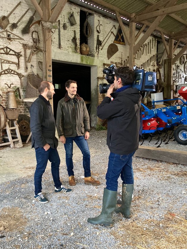 🤩RDV ce soir au #JT de #20h sur #TF1🤩
(J'ai tjrs rêvé de dire ça😅)

On y parlera de <a href="/Farmr/">Farmr.</a> +de nos outils gratis pour les #agriculteurs🇫🇷:
💪Farmr.job
🏴‍☠️Agri-Pirate
🤖Agri-Bot

➡️<a href="/agrikol/">Etienne Agri</a> lui parlera des réseaux sociaux généralistes 🫶
#Agriculture #20HleJT #JT20h #LE20H #LEJT