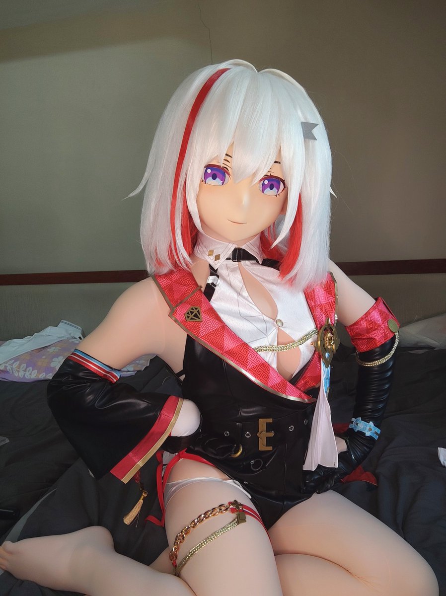 bondageHYY's tweet photo. 开拓者~上次你找我申请的列车房间装修经费该还给我了吧~
什么？邀请我来房间参观？那好吧~咱顺便来床上休息一会好了，等会记得要把这笔账结清哦！

头壳制作感谢 @HyKigurumi
#kigurumi https://t.co/ikQ7l3PiKV