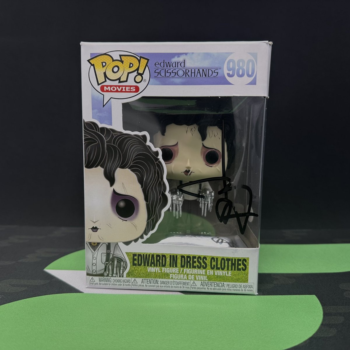 RT & Follow @funkofinderz for a chance to WIN a Johnny Depp Signed and Authenticated Edward Scissorhands Funko Pop! Vinyl Figure #FunkoFinderz #Funko #FunkoPop #FunkoPopVinyl