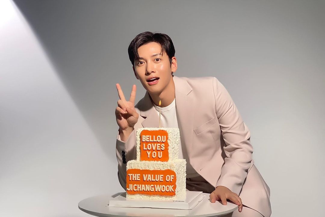 JCW_GREEK_FC's tweet photo. 31/10/2023

New IG update from our beautiful ambassador
@jichangwook 
For @bello.u_kr 💯💯💯💯💯💯💯
Thank you for sharing 🙏
@jichangwook
#bangchigu
#JICHANGWOOK
#JCW
#JICHANGWOOK_ARCHIVE
#springcompany_official
#지창욱
#JICHANGWOOK
#jichangwook
#TheWorstOfEvil
#ParkJunmo https://t.co/4NZZBTMHWV