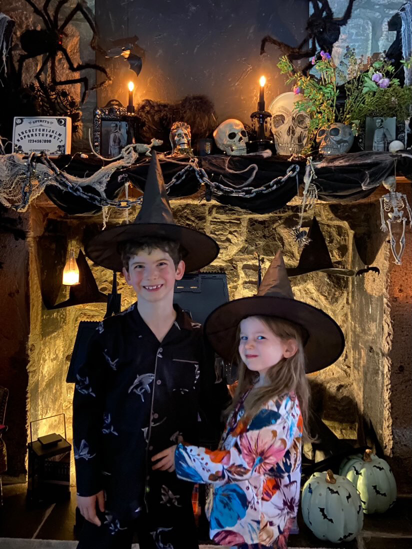 Wishing you a spooktacular and Happy Halloween! 🎃👻🕸️