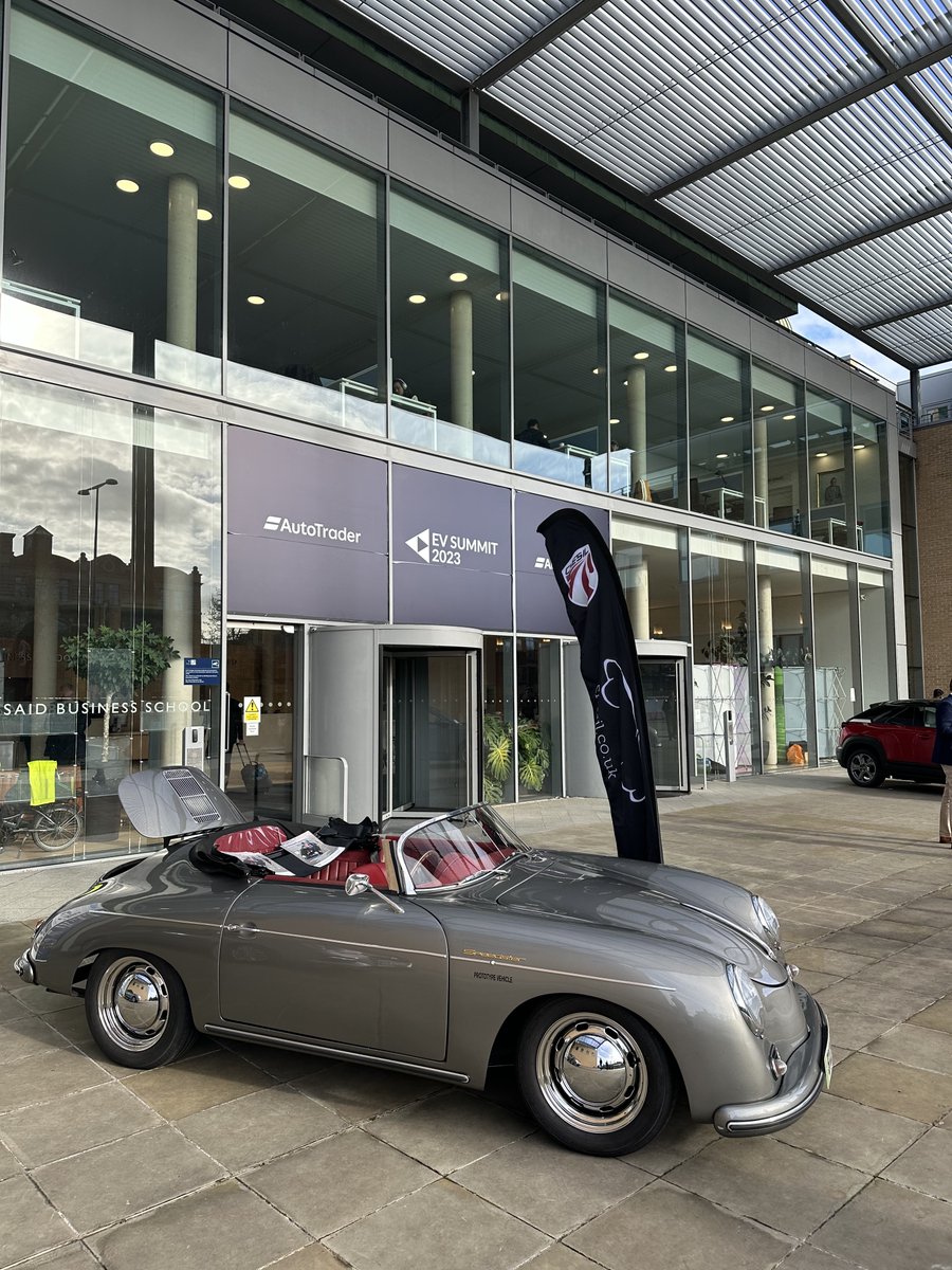 It’s great to have the team out and about talking to industry leaders and key players about the EV space at the EV Summit.

Our CEO, Charlie Cook, is at the event today, so say hello if you see him! 👋