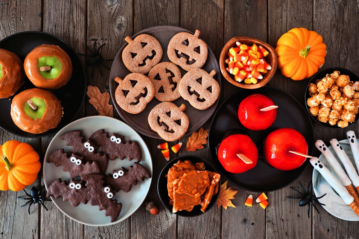 sparklemarkets's tweet photo. Happy Halloween! Head over to our recipe archive for some of our festive and spooky recipes for the day. 🎃 
https://t.co/XkozPewtIo https://t.co/1uM1kODXBU