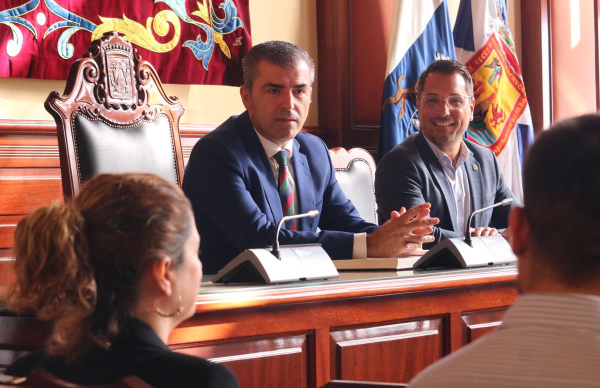 MDominguez_Glez's tweet photo. Hoy he estado la que ha sido mi casa durante años. Hablo del Ayuntamiento de Los Realejos:

Una visita que forma parte de la ronda de encuentros que tendré con las administraciones locales e insulares para escuchar las necesidades que tiene cada rincón de nuestra tierra (+) https://t.co/tYLP1LORtZ