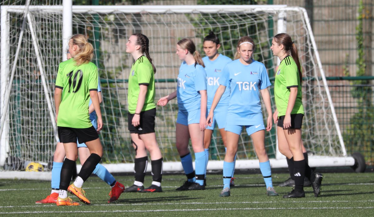 CliveJonespr's tweet photo. @SheKicksdotnet @wssmagnews @TalkingWoSo @GirlsontheBall @BirminghamFA @WorcsFA @THISGIRLKICKS  @garybarrell @G2CollegeSoccer Nothing to separate the teams here at Castle Vale, game two result,  Worcestershire 2 - 2 TGK Blue . Match photos now on https://t.co/tLYdcbBZ3a https://t.co/nZfxpihMHF