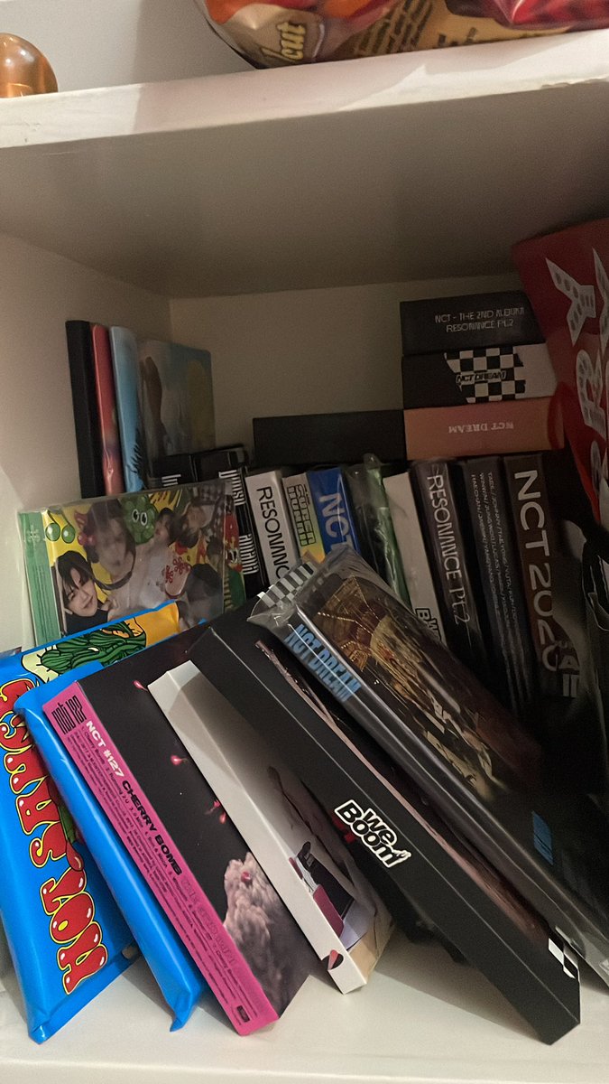 tfrcart's tweet photo. giving all these nct albums away for free! 

reason: major decluttering 
— just pay for shipping and packaging fee 
— don’t be picky. some may be missing pages since they came from fansigns. 

dm me if interested! https://t.co/d7Dg8btB5d