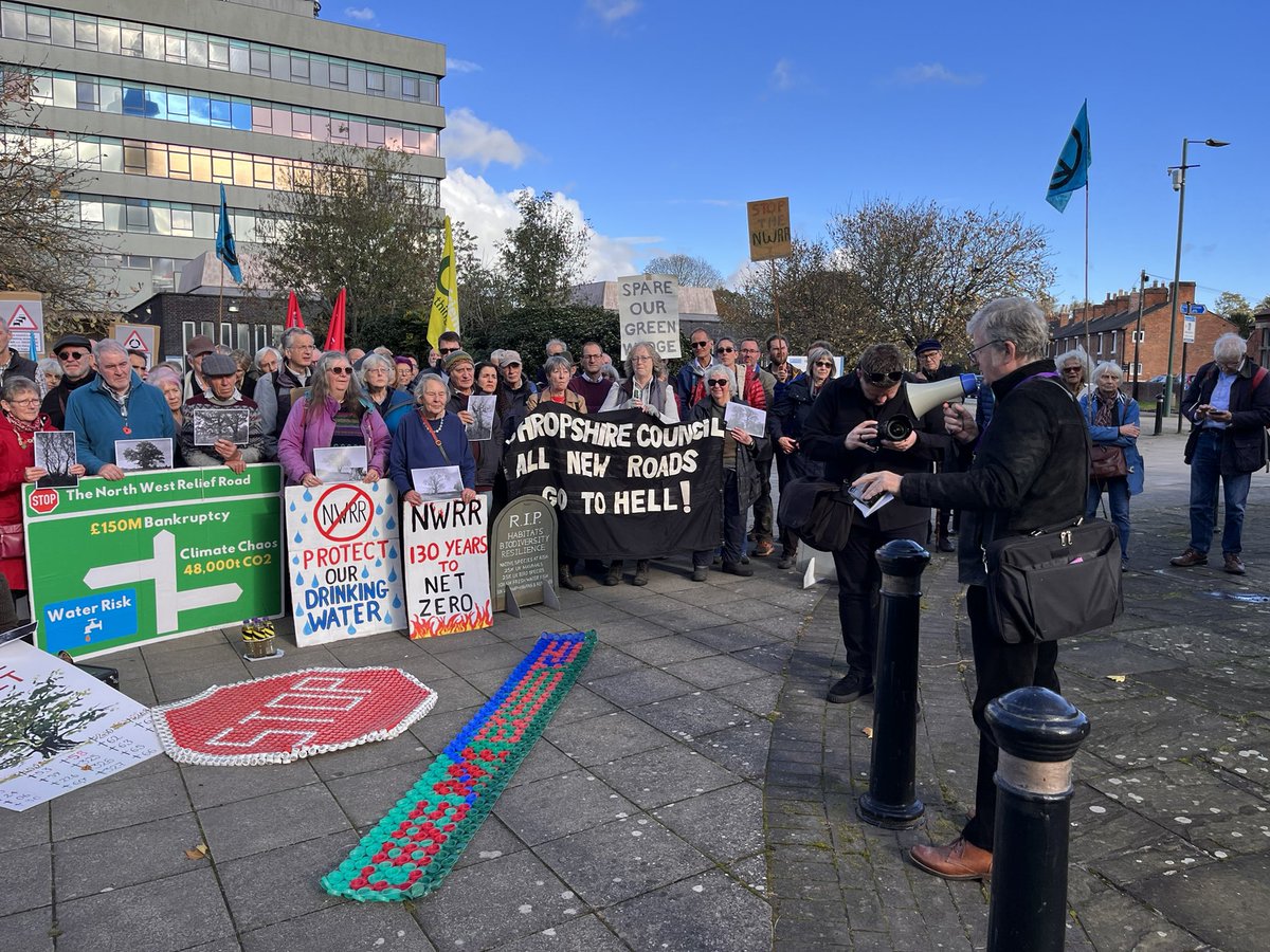 Dominic Robertson tweet media