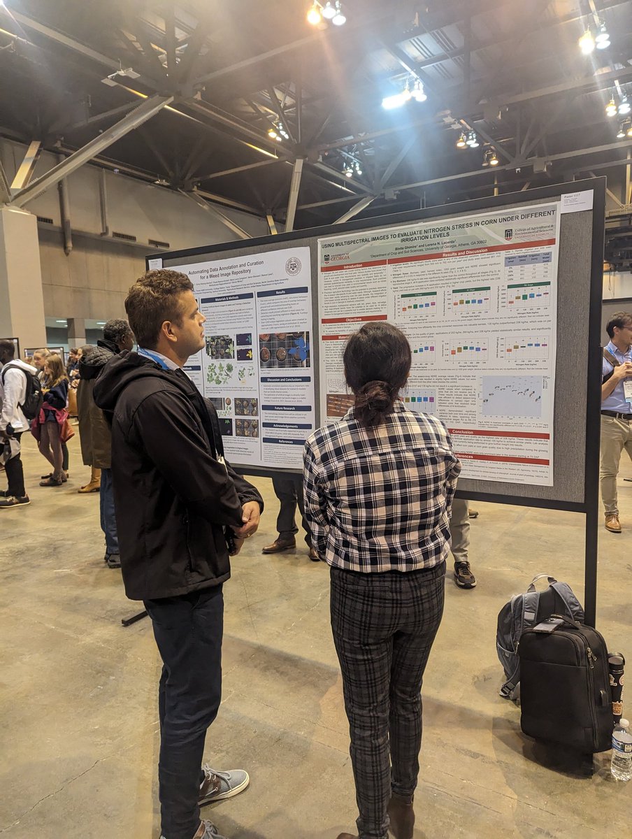 Great to see my Ph.D student presenting her first poster at the #ACSMtg, showing some of the initial results from her 2023 corn trial.