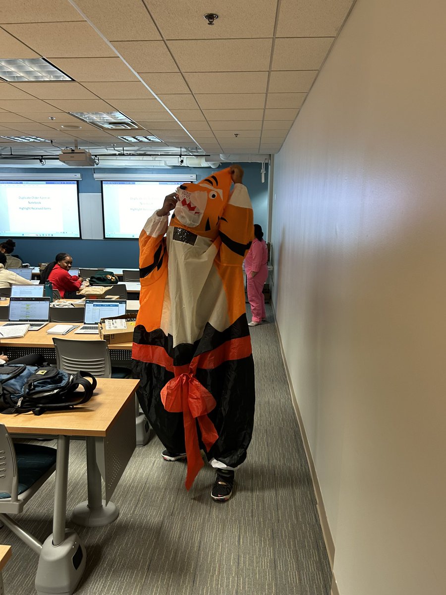 Gov_School_Innovation_Park (@gov_school_ip) on Twitter photo Celebrating STEM and spirit week at GSIP with some tricks and treats this Halloween. <a href="/mymcpsva/">ManassasCitySchools</a> <a href="/PWCSNews/">PWCS</a> <a href="/MPCSVA/">MPCSchools</a> #STEMeducation Celebrating STEM and spirit week at GSIP with some tricks and treats this Halloween. <a href="/mymcpsva/">ManassasCitySchools</a> <a href="/PWCSNews/">PWCS</a> <a href="/MPCSVA/">MPCSchools</a> #STEMeducation