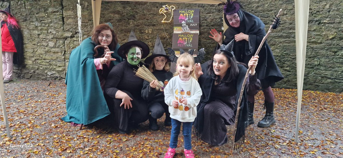 A #HappyHalloween2023 #oichesamhain to all of my writer friends! Yesterday, I had the best day being part of the #witchescoven, with our new #Mallowtown Halloween #event, the scary castle walk. What a crowd that came. Truly, it was a blast! #writerslife @MallowArtsFest