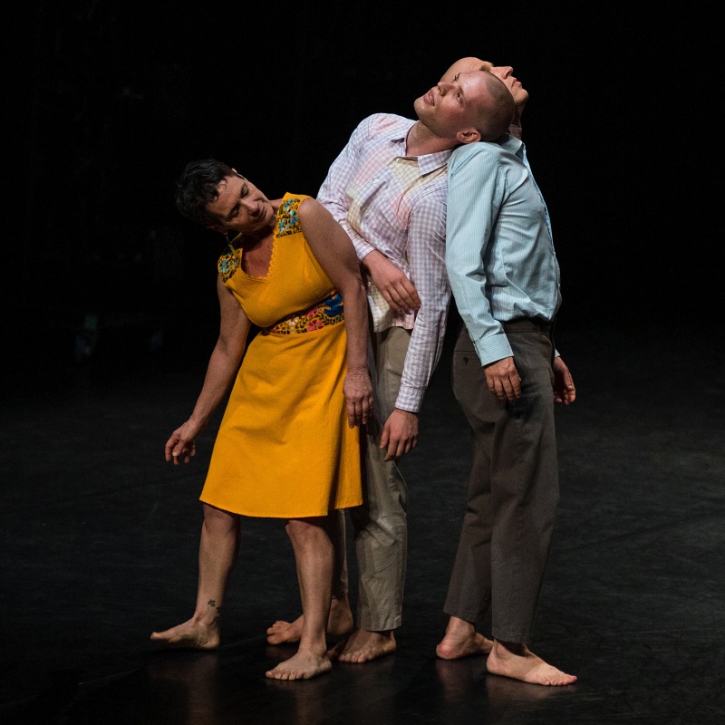 ContemporaryHum's tweet photo. ✧ NEW on HUM ✧

Paris-based writer and curator Clémentine Dubost reacts to Amit Noy’s ‘A Big Big Room Full of Everybody’s Hope’, a three-act, interdisciplinary performance by Noy and his immediate family, staged in Paris and Marseille this September.

Read it now on HUM!