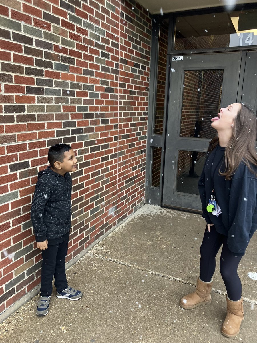 Abbey Cisneros tweet media