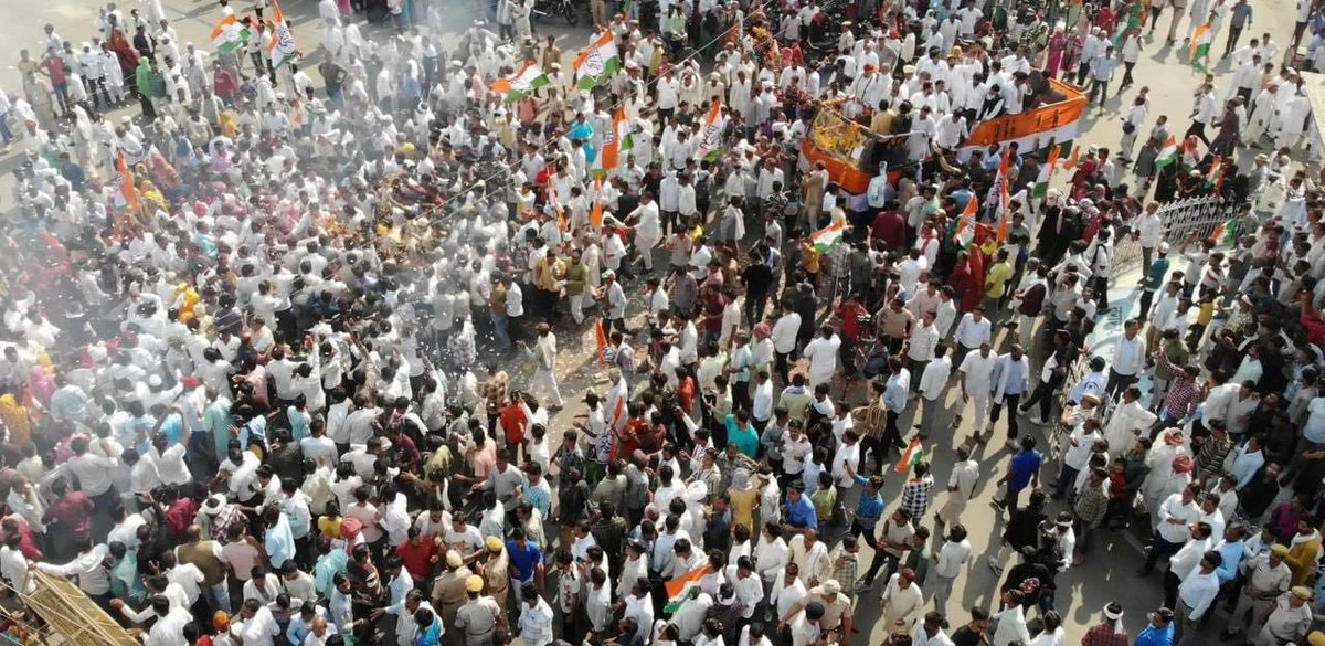 SachinPilot's tweet photo. उमड़ा जनसैलाब है। समर्थन अपार है। 

टोंक आपको बहुत बहुत धन्यवाद है। https://t.co/MJKQ6edKkq
