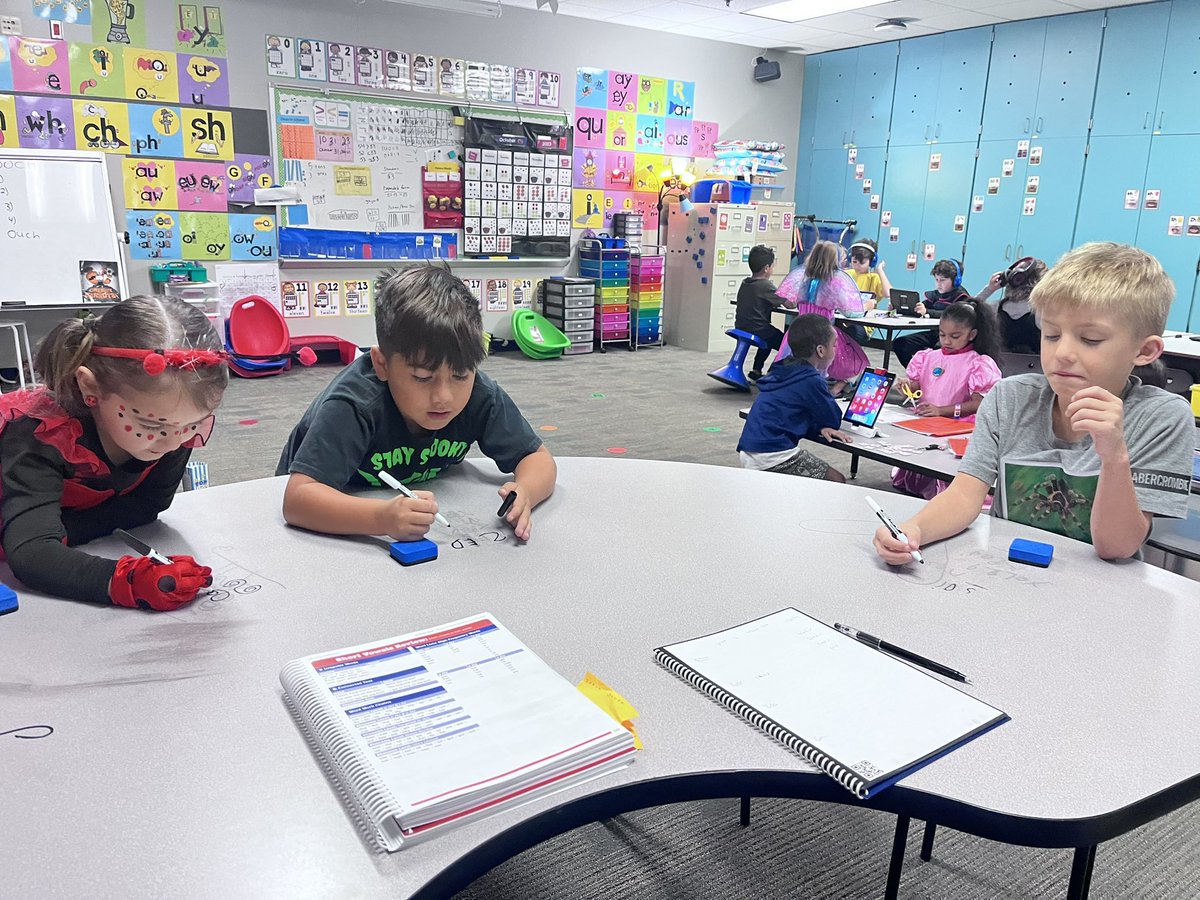 My favorite time of day. Small group reading. Working o word work. <a href="/HumbleISD_SWE/">Summerwood Elementary</a> <a href="/Humble_ElemELA/">Humble ISD Elementary ELA</a>