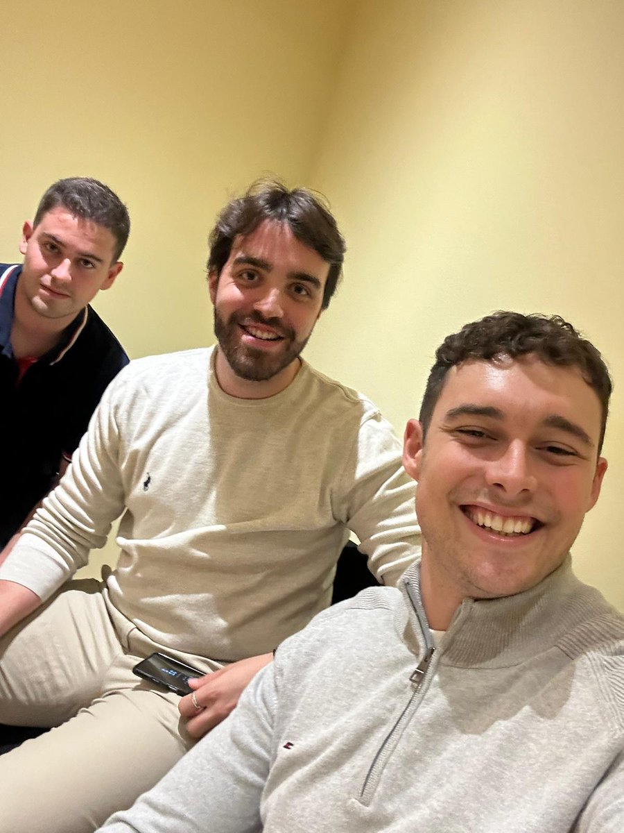 Aaron Fernández tweet media