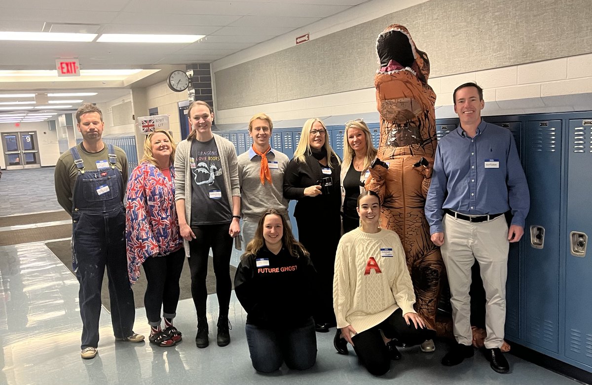 English Department costume--literary genres!