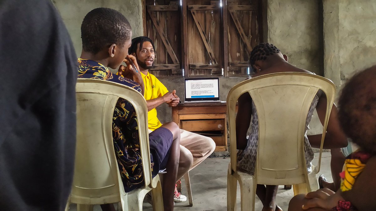 Second phase of the civic media laboratory at  Otumara community commences today, with participants having a recap of what was learnt during the first phase of the training.
Then @sams_documentaries taking them through the second phase of the training. 
<a href="/justempower/">JEI</a>