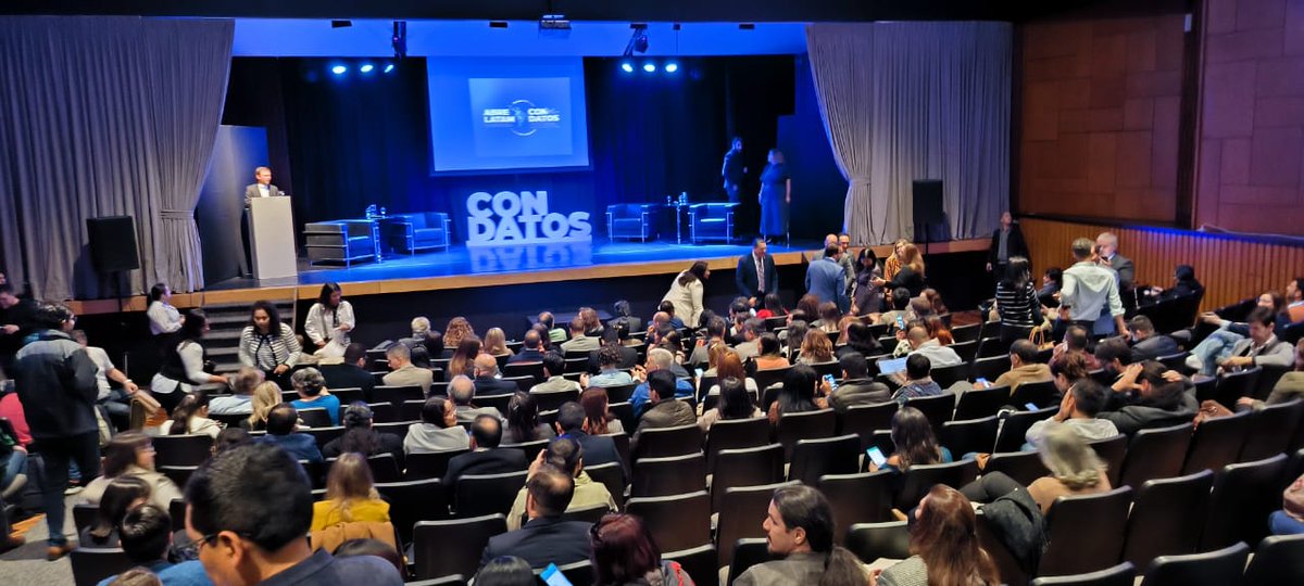 MapHubLAC's tweet image. La inauguración del #abrelatam #condatos está en marcha!